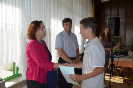 PODELITEV PRIZNANJ USPEŠNIM UČENCEM 12